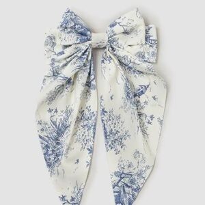 Elegant Blue and White Bow Hair Accessory